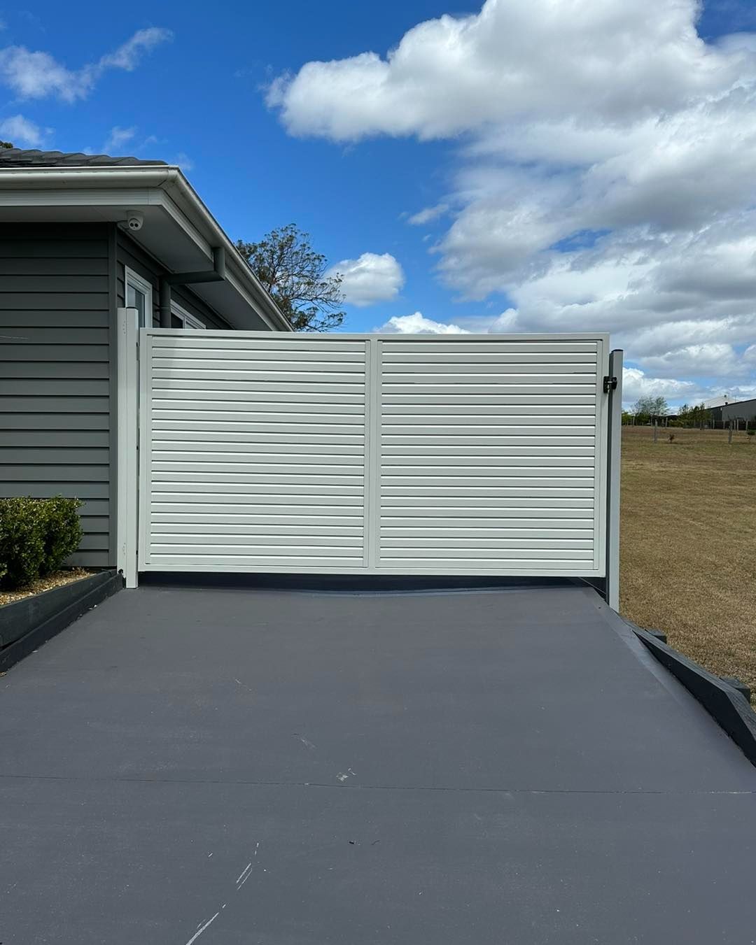 Aluminium Louvres in Port Macquarie — Mid Coast Boundary Fencing, NSW